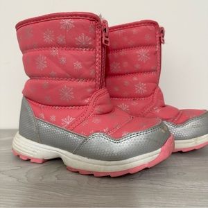 Pink winter boots